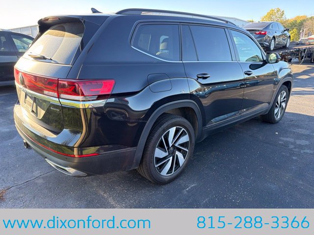 Used 2024 Volkswagen Atlas SE AWD/4WD image 6