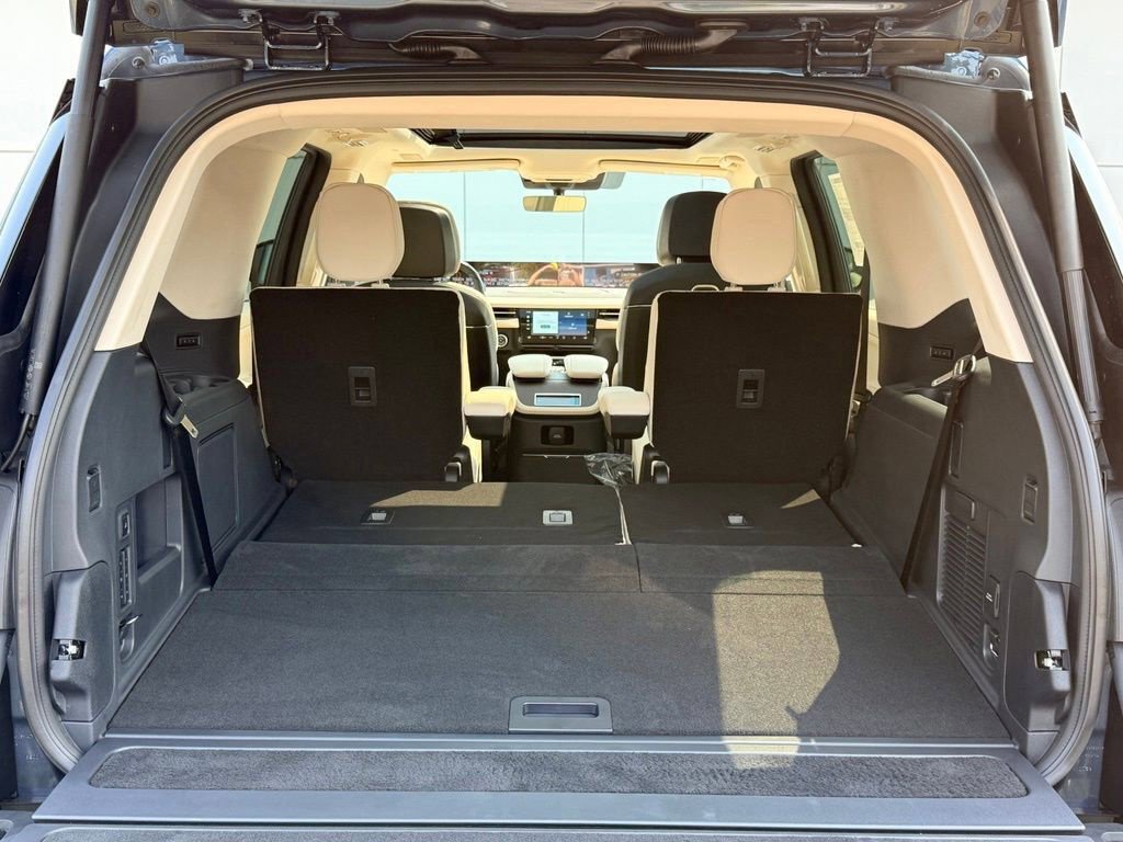 New 2027 Lincoln Navigator Reserve w/ Jet Appearance Package AWD/4WD image 29