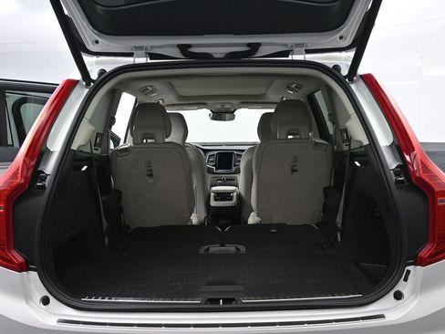 Used 2024 Volvo XC90 B6 Plus w/ Protection Package Premier AWD/4WD image 19