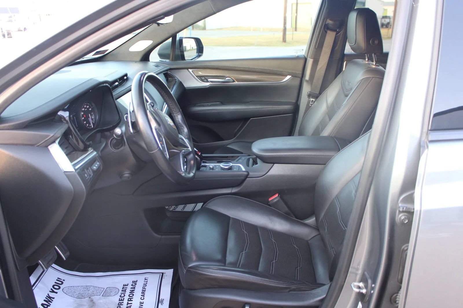 Used 2021 Cadillac XT5 Sportv w/ Platinum Package AWD/4WD image 7