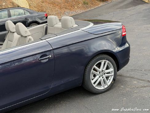 Used 2009 Volkswagen Eos Lux image 36