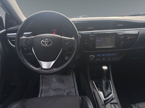 Used 2015 Toyota Corolla S Premium image 9