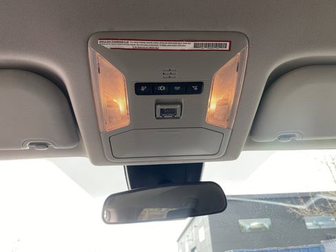 Used 2019 Toyota RAV4 LE image 45