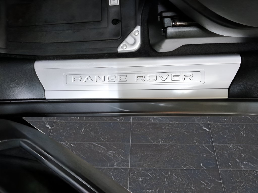 Used 2019 Land Rover Range Rover HSE AWD/4WD image 11