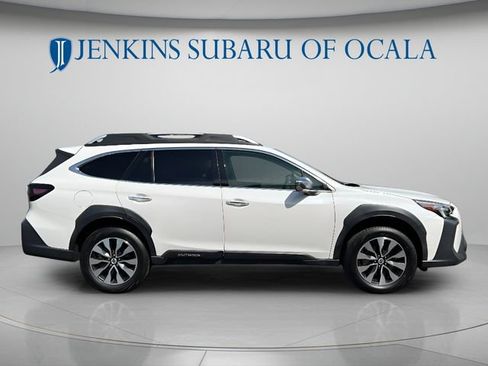 Used 2024 Subaru Outback Touring AWD/4WD image 2
