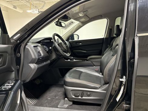 Used 2022 Nissan Pathfinder SL image 20