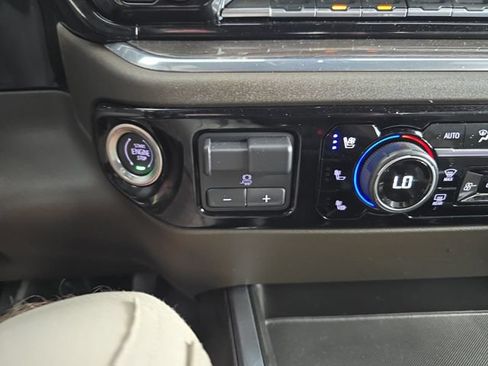 Certified 2024 Chevrolet Silverado 1500 LTZ AWD/4WD image 23