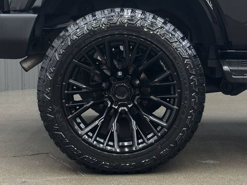 Used 2025 Ford Bronco Outer Banks AWD/4WD image 11