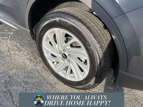 New 2026 Lincoln Corsair Premiere image 30