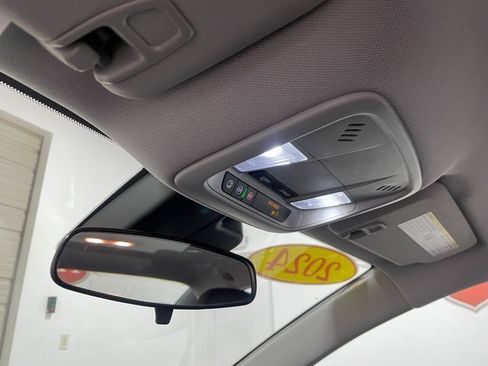 Used 2024 Chevrolet Malibu LT image 18