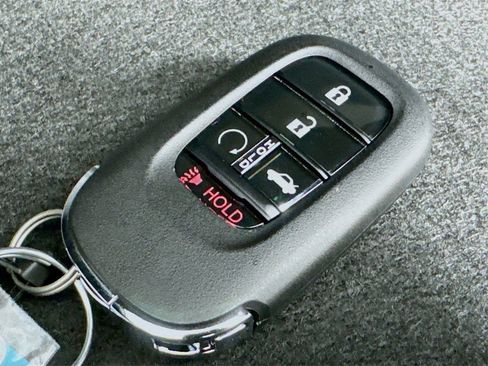 Certified 2025 Honda Accord EX-L image 39