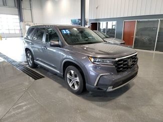 Used 2025 Honda Pilot EX-L video 1