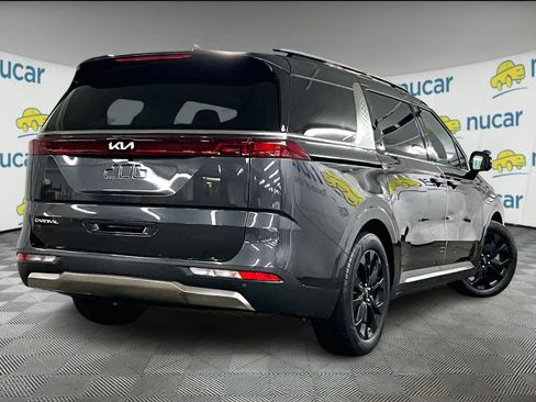 Used 2024 Kia Carnival SX image 6
