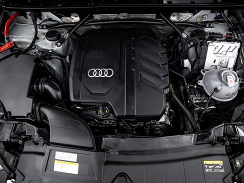 Certified 2023 Audi Q5 2.0T Premium w/ Convenience Package AWD/4WD image 24