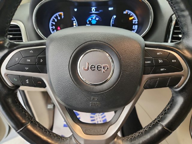 Used 2020 Jeep Grand Cherokee Limited w/ Trailer Tow Group IV AWD/4WD image 16