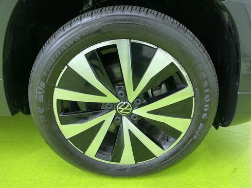 Used 2022 Volkswagen Taos SE image 15