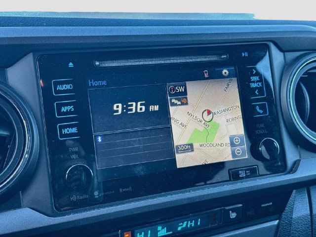Used 2017 Toyota Tacoma TRD Pro AWD/4WD image 13