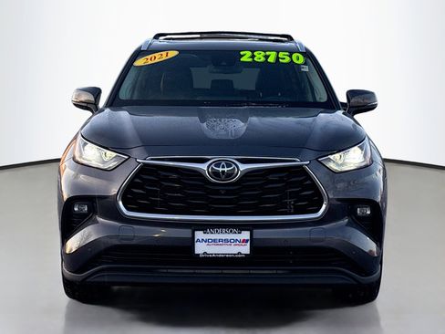 Used 2021 Toyota Highlander Limited image 16