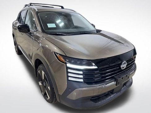 New 2026 Nissan Kicks SR w/ Cold Weather Package image 5