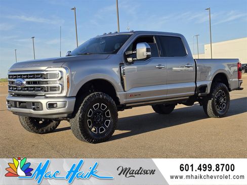 Used 2024 Ford F250 Platinum image 1