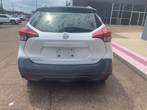 Used 2019 Nissan Kicks SV w/ Interior Electronics Package image 7
