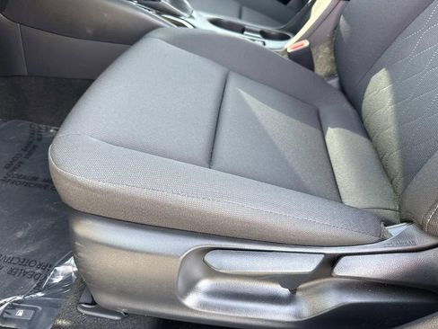 Used 2025 Toyota Corolla LE FWD image 26