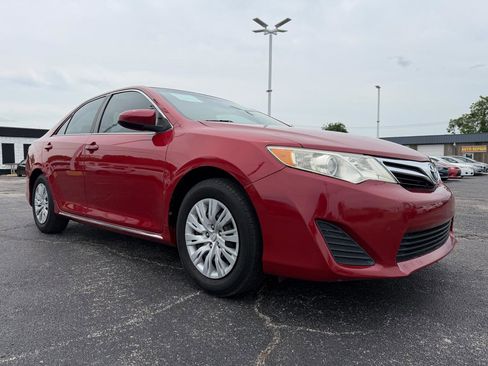 Used 2012 Toyota Camry LE FWD image 3