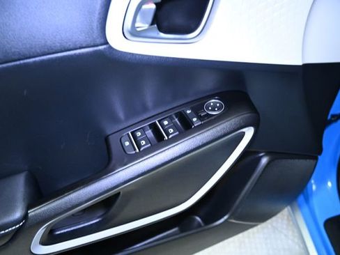 Used 2024 Kia Soul GT-Line image 26