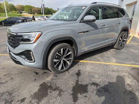 New 2026 Volkswagen Atlas SEL Premium R-Line AWD/4WD image 3