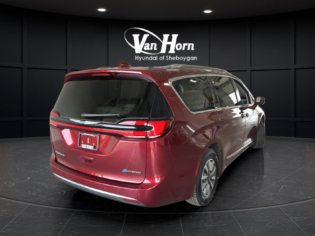 Used 2021 Chrysler Pacifica Limited FWD image 3