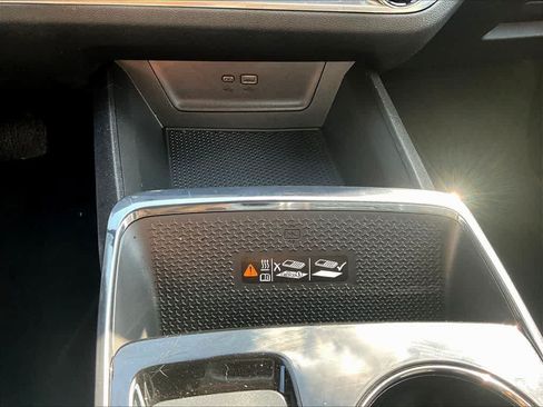 Used 2025 Chevrolet Equinox RS AWD/4WD image 18