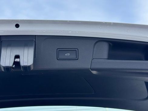New 2026 Volkswagen Atlas SEL Premium R-Line AWD/4WD image 22