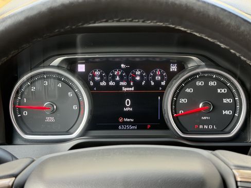 Used 2022 Chevrolet Silverado 1500 High Country w/ Technology Package image 43