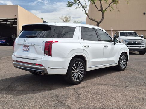 Used 2024 Hyundai Palisade Calligraphy AWD/4WD image 5
