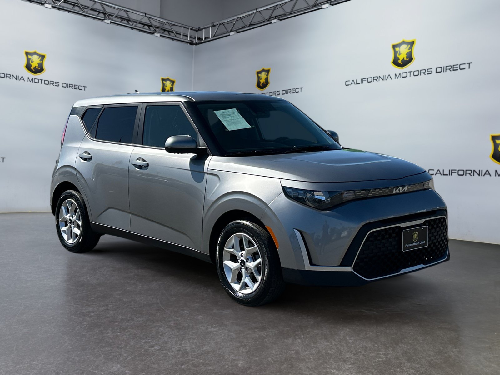 Used 2024 Kia Soul LX w/ LX Technology Package FWD image 7