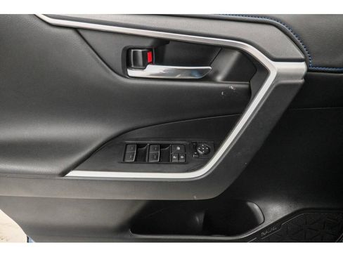 Used 2022 Toyota RAV4 XSE image 8