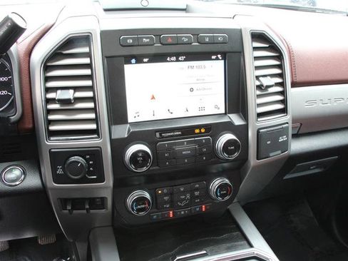 Used 2019 Ford F350 Platinum w/ Platinum Ultimate Package AWD/4WD image 30