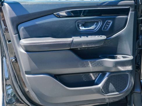 Used 2024 Honda Pilot Touring image 18
