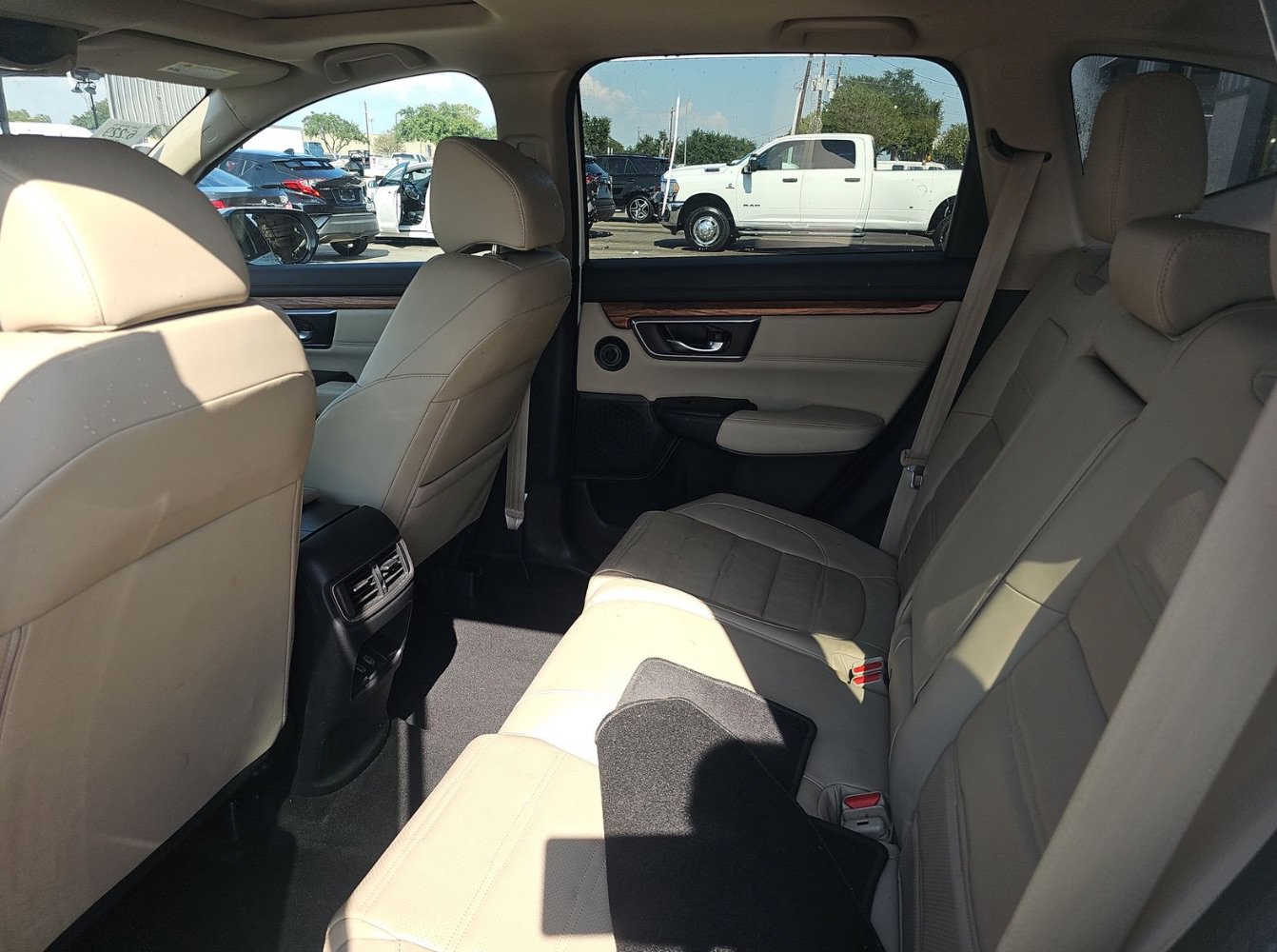 Used 2017 Honda CR-V Touring image 8