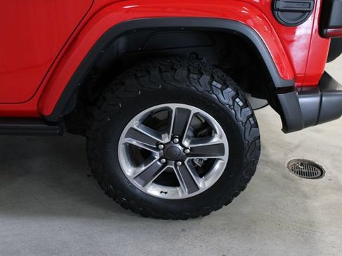 Used 2020 Jeep Wrangler Unlimited Sahara AWD/4WD image 35