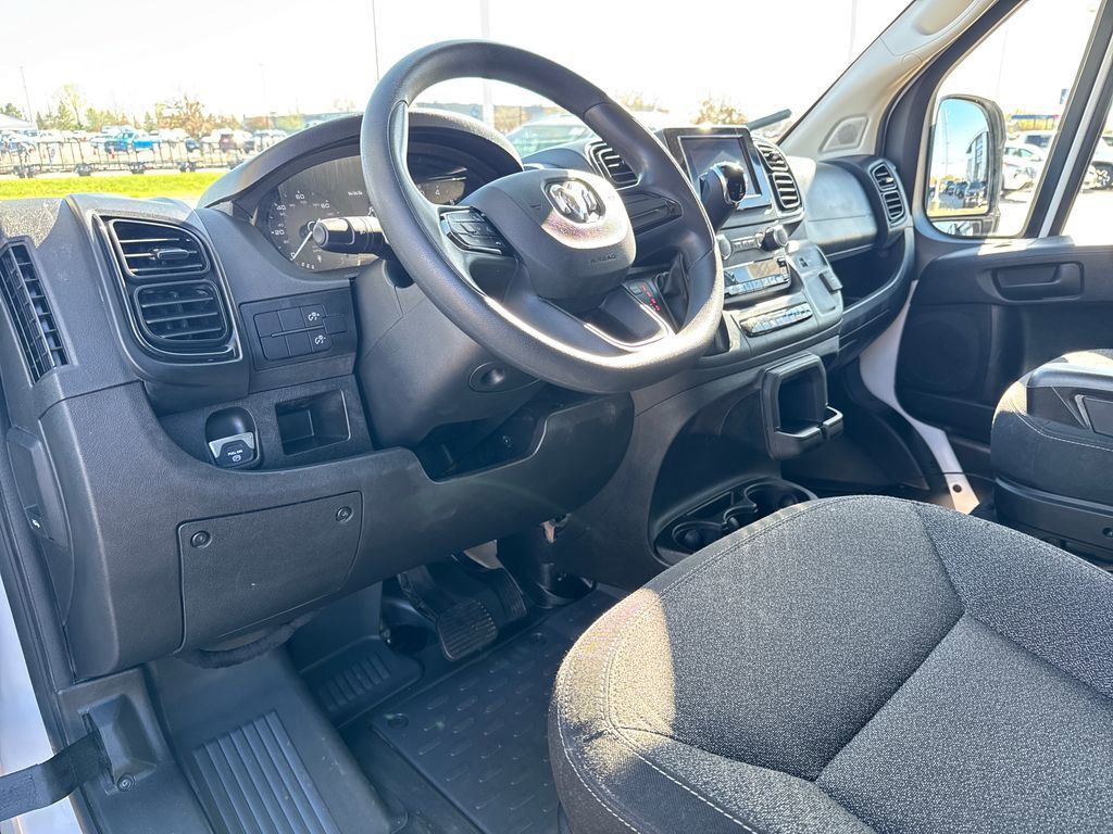 Used 2025 RAM ProMaster 2500 FWD image 11