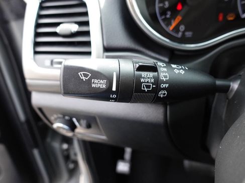 Used 2021 Jeep Grand Cherokee Laredo X image 56