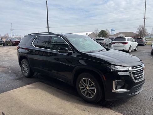 Used 2023 Chevrolet Traverse LT image 6