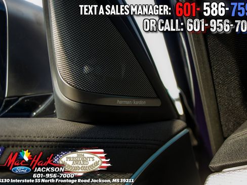 Used 2020 BMW M550i xDrive w/ Premium Package image 11