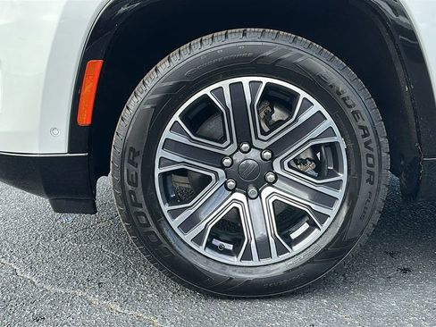 Used 2023 Jeep Wagoneer 2WD w/ Premium Group I image 14