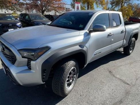 New 2025 Toyota Tacoma TRD Off-Road image 4