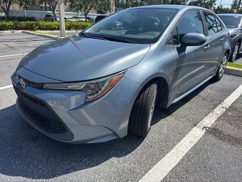 Used 2021 Toyota Corolla LE FWD image 1