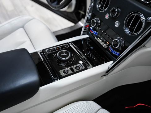 Used 2022 Rolls-Royce Cullinan image 73