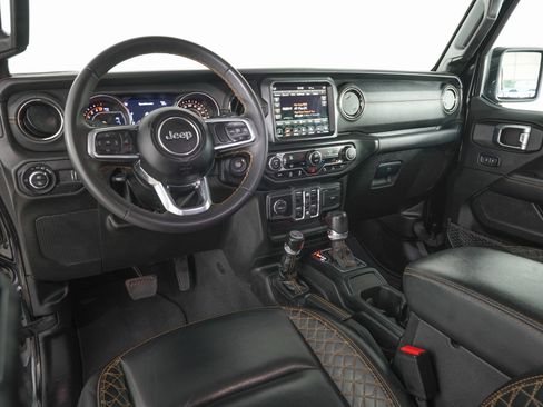 Used 2023 Jeep Gladiator Overland image 15