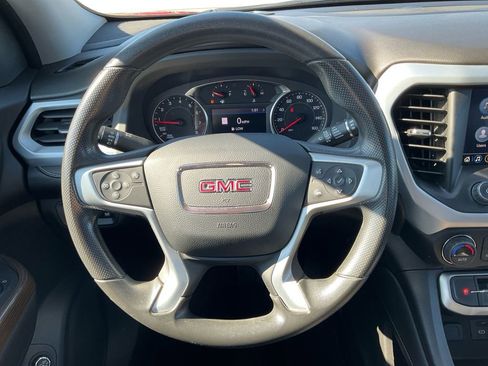 Used 2023 GMC Acadia SLE w/ Driver Convenience Package image 16